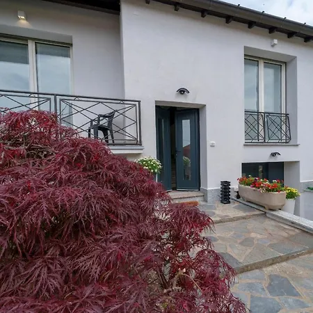 بيت للعطل Casa Acqua Dolce Maccagno